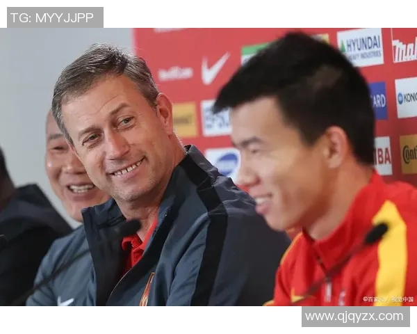 足球明星因掉头发而尴尬现身视频曝光引发球迷热议 足球明星因掉头发而尴尬现身视频曝光引发球迷热议